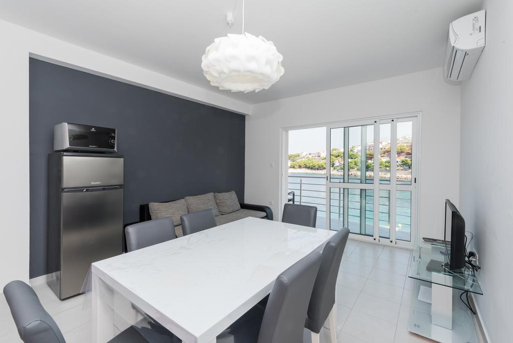 Apartment Dragan Grubisic Primošten Buitenkant foto